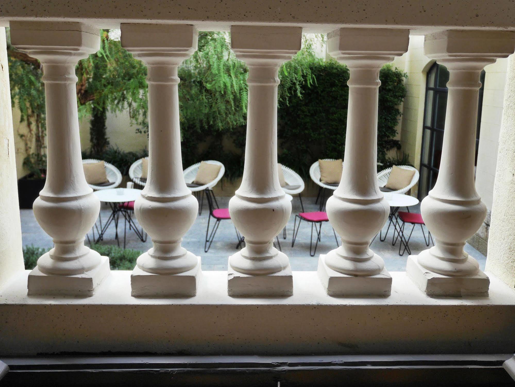 Le Palacete Powered By Sonder บาร์เซโลนา ภายนอก รูปภาพ