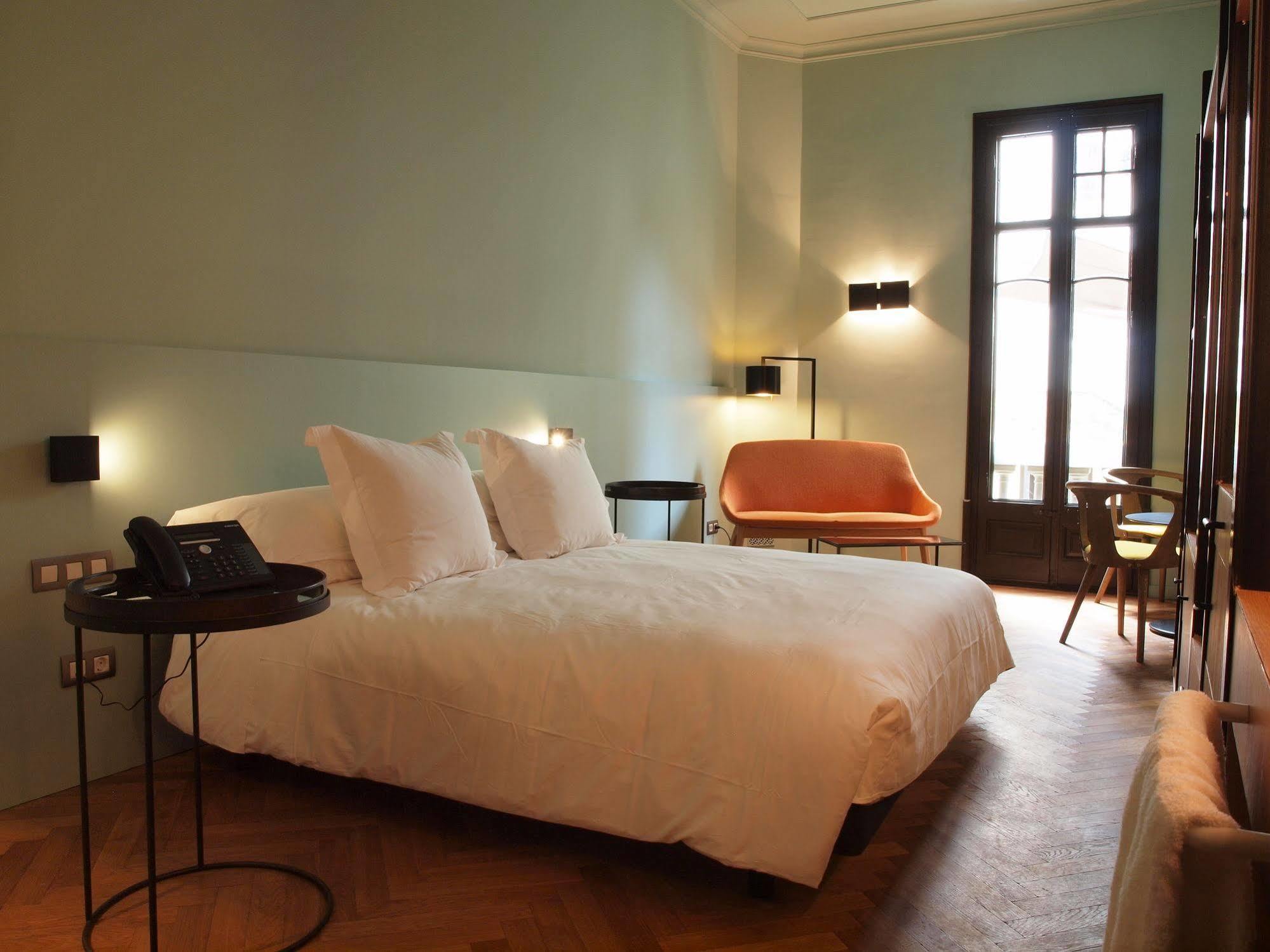 Le Palacete Powered By Sonder บาร์เซโลนา ภายนอก รูปภาพ