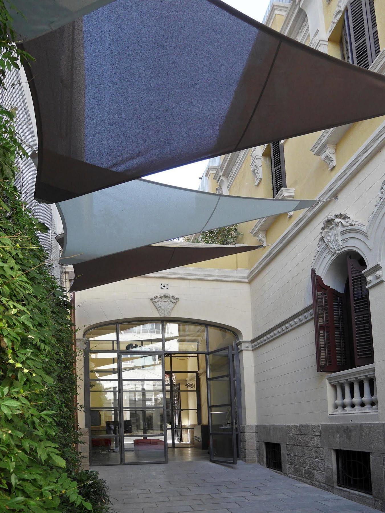 Le Palacete Powered By Sonder บาร์เซโลนา ภายนอก รูปภาพ