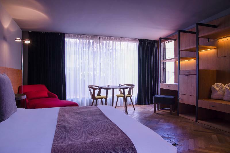Le Palacete Powered By Sonder บาร์เซโลนา ภายนอก รูปภาพ
